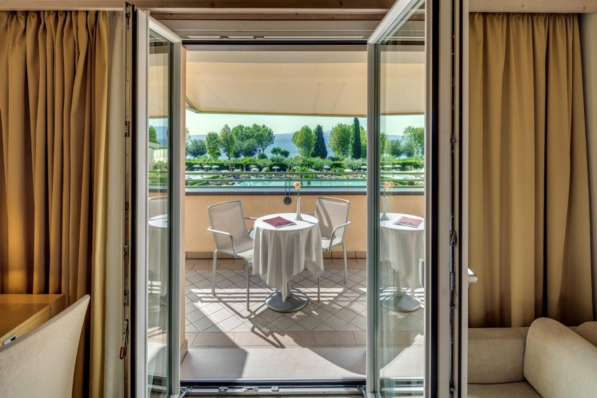 Comfort Double or Twin Room Balcony Lake View