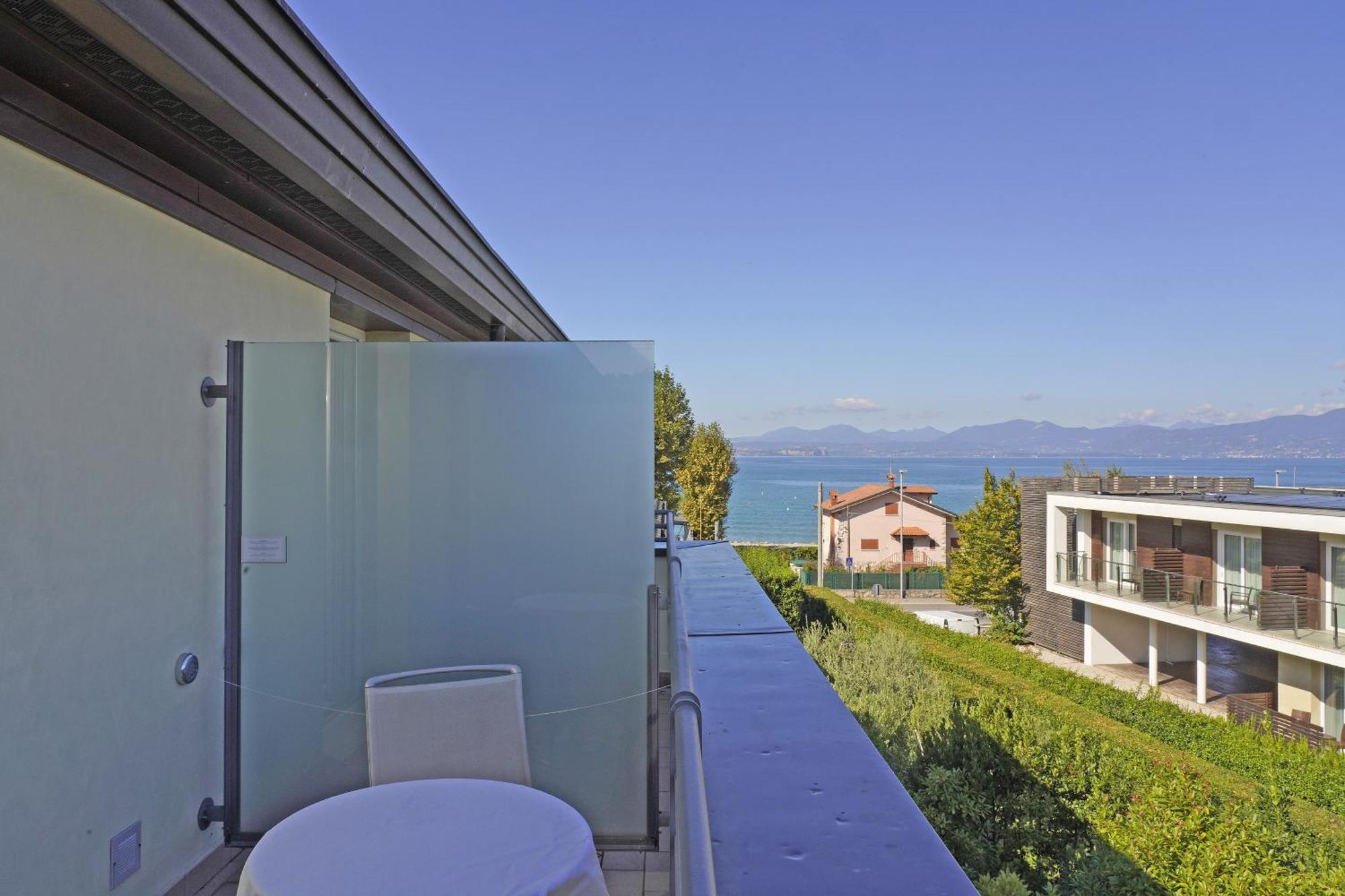 Comfort Double or Twin Room Balcony Lake View
